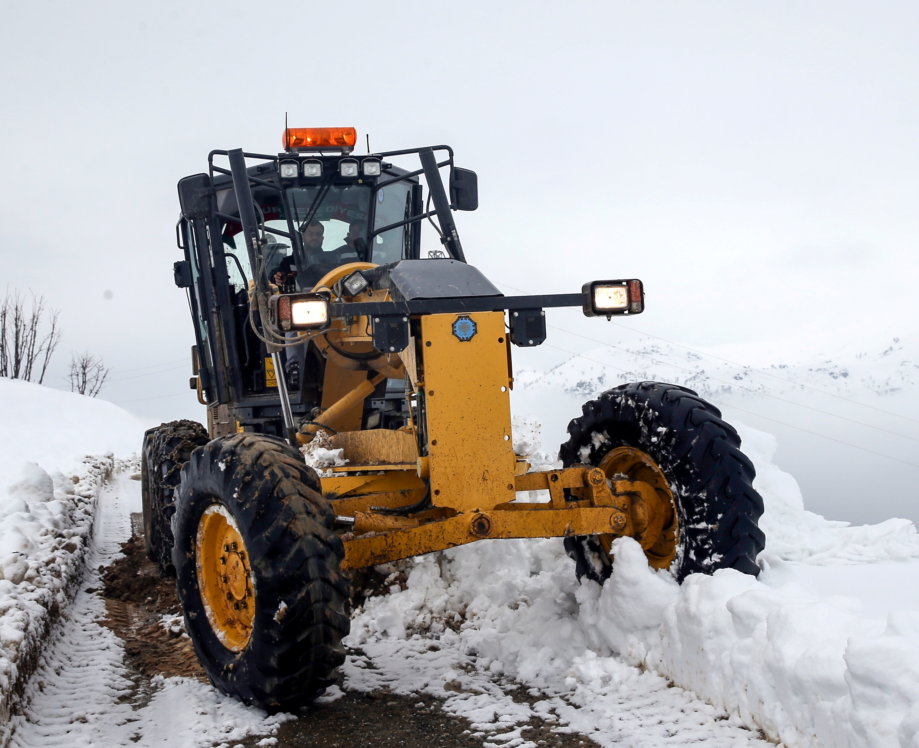 1400 kilometre yol kardan temizlendi