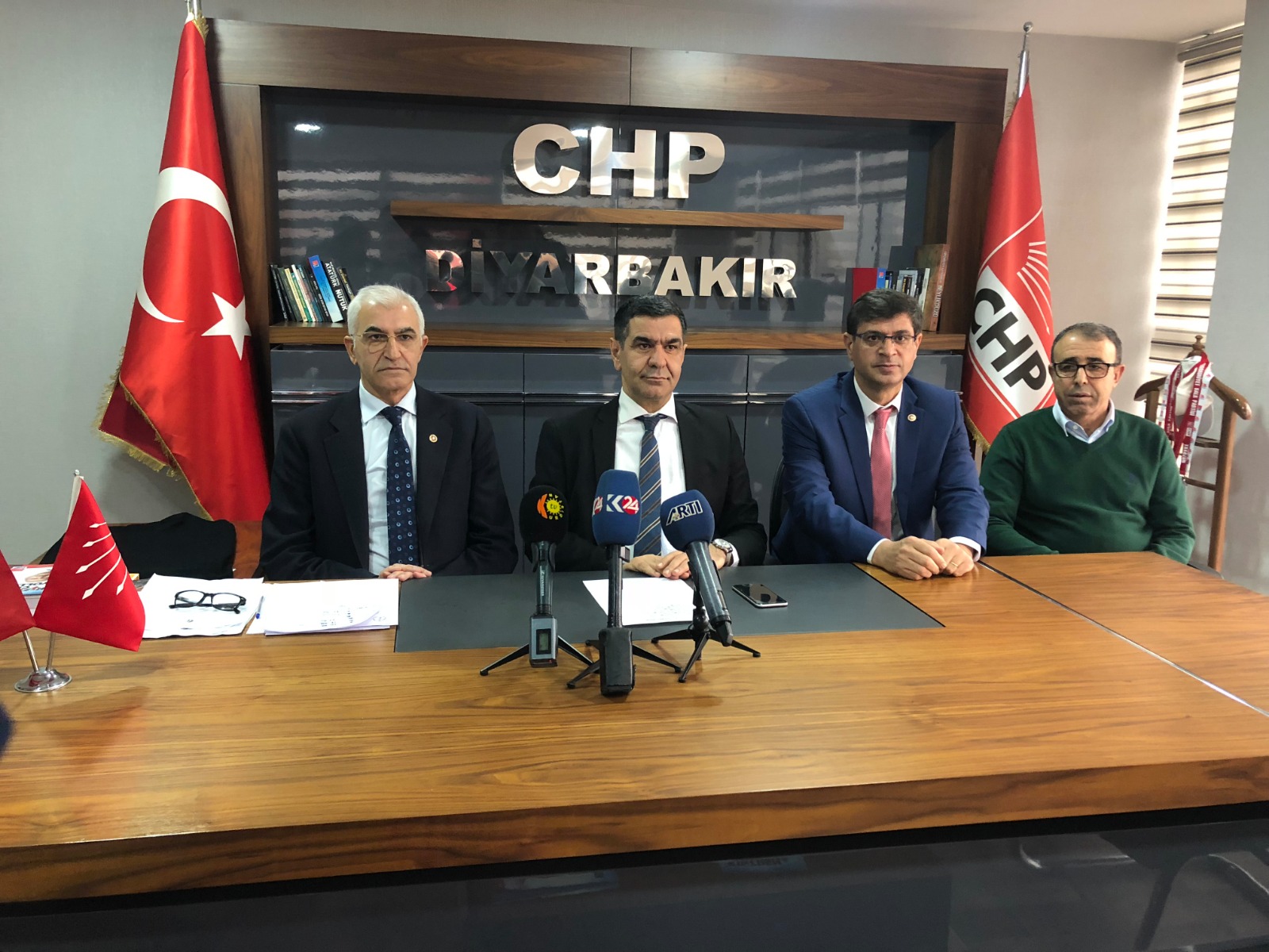 TAVANDA AYRILIK TABANDA İTTİFAK