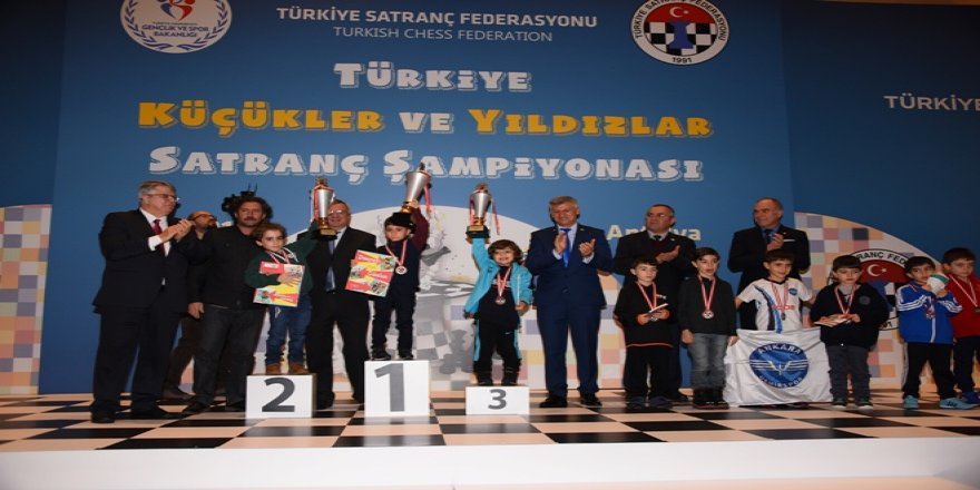 Mardinli Baver küçükler satranç şampiyonu