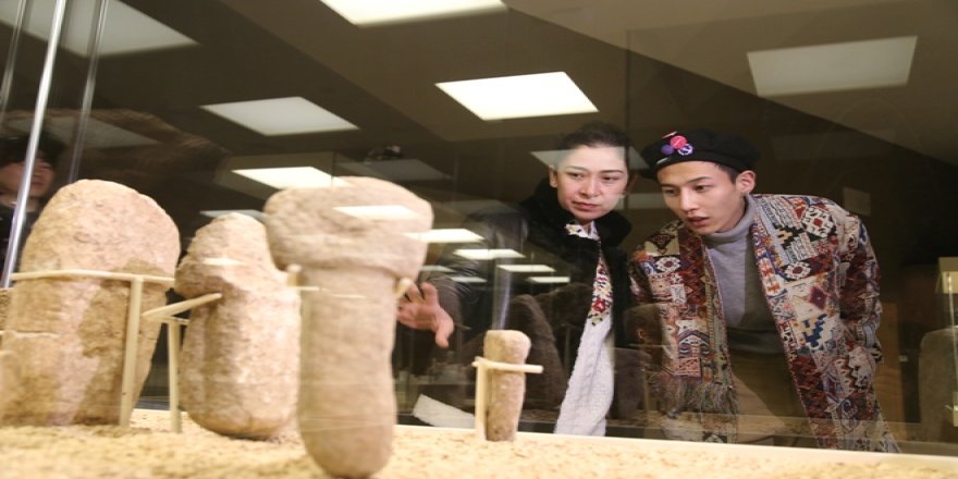 Çin'in "Türkiye sevdalısı" şarkıcısı Şanlıurfa'da