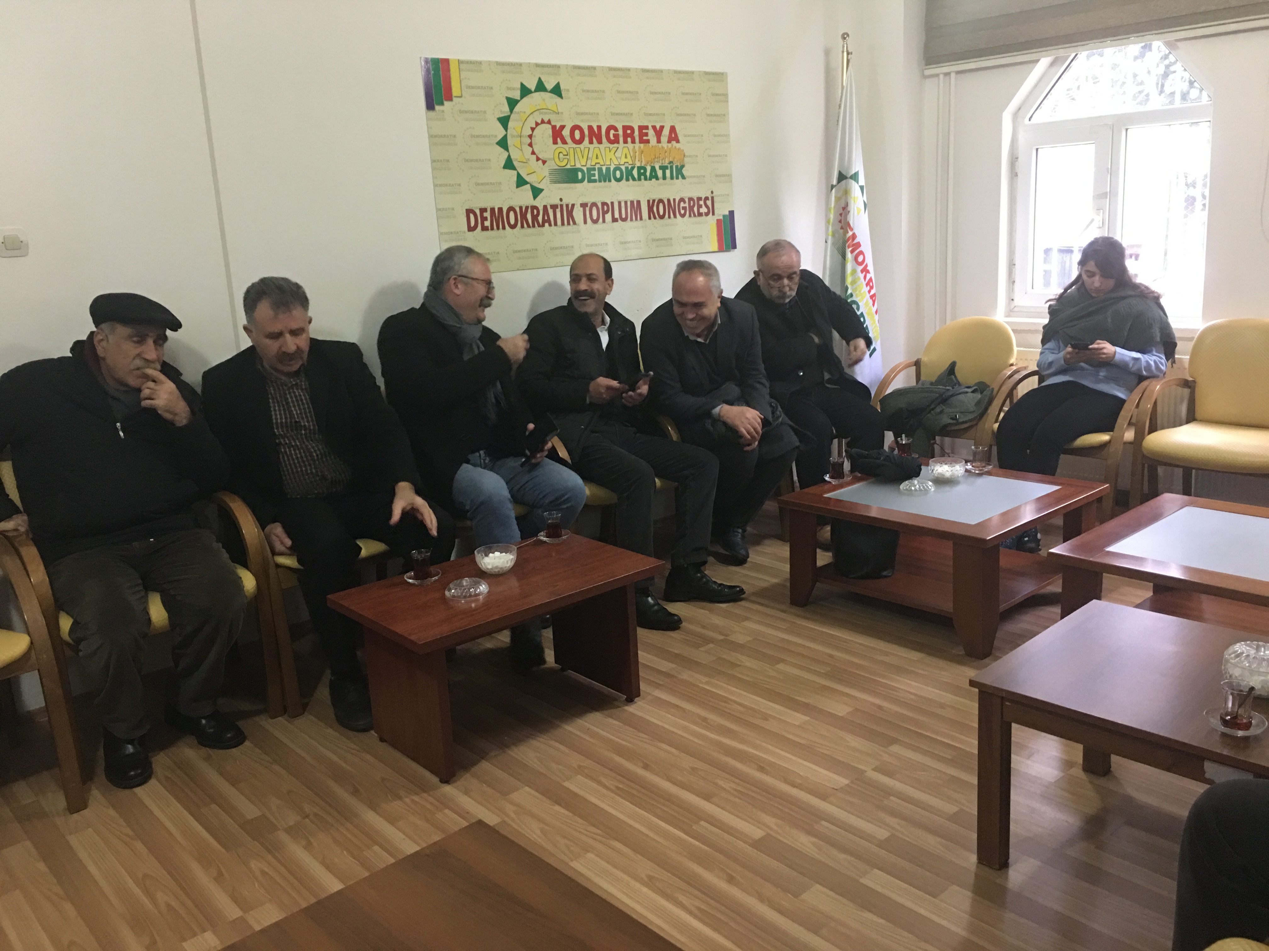 Video- Diyarbakır'da Leyla Güven için nöbet eylemi