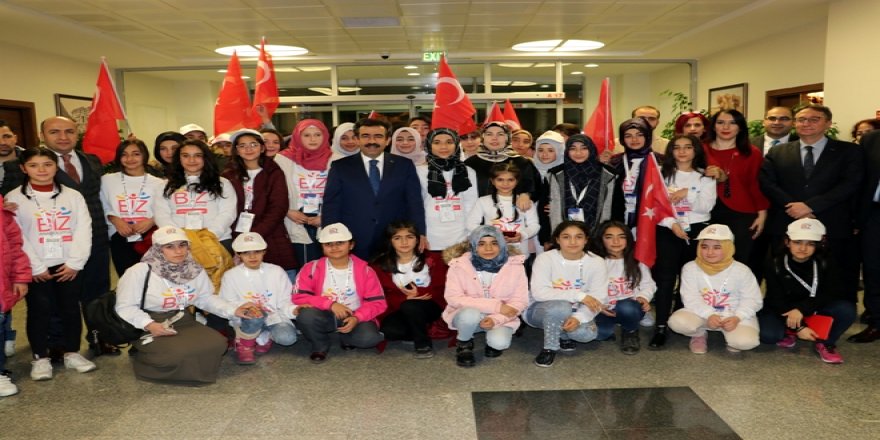 Sur’lu öğrenciler Çanakkale'ye uğurlandı