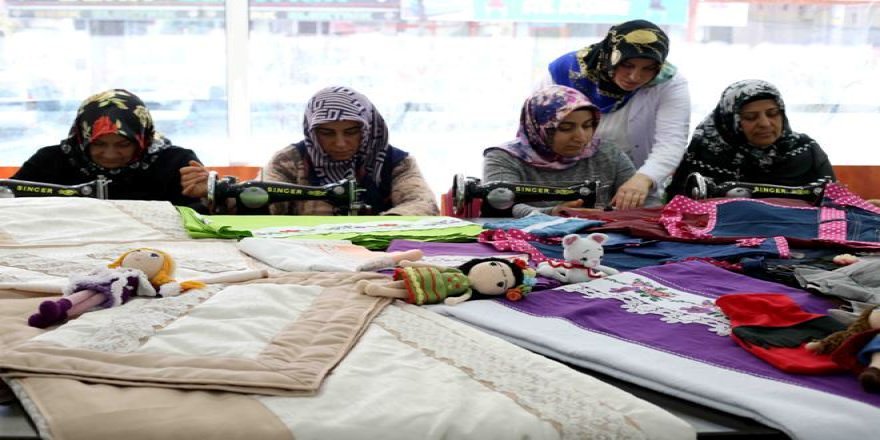 Atıklar, kadınların elinde ürüne dönüşüyor