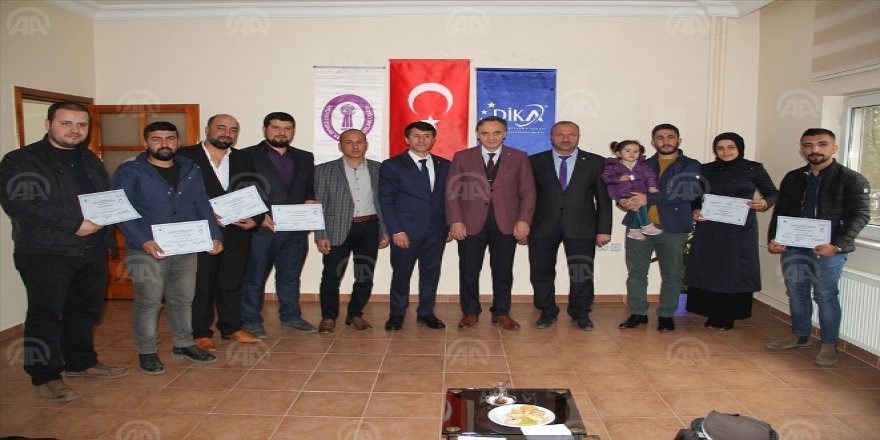 Midyat’ta girişimci adaylarına sertifika