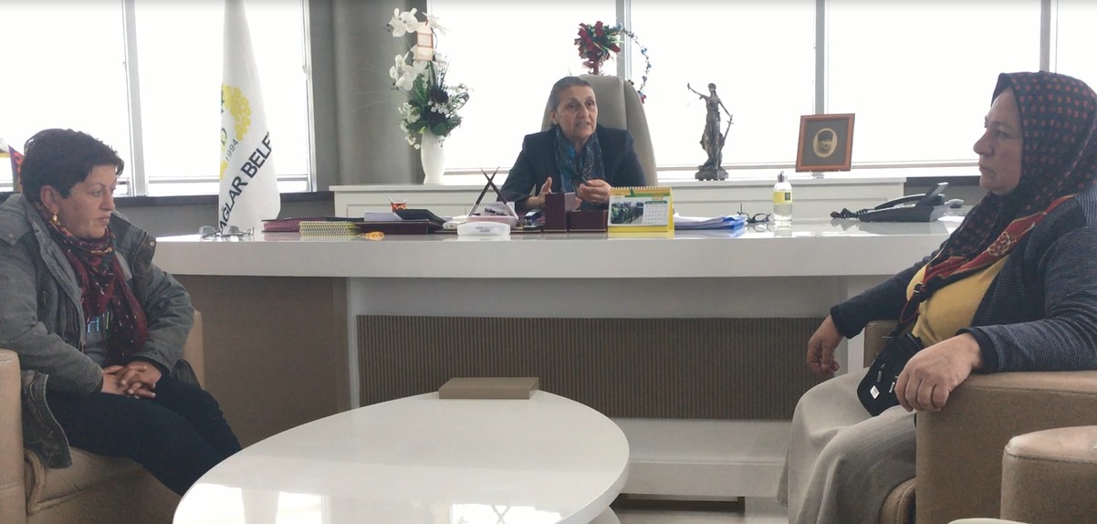 VİDEO- Pazarcı kadınlar: Erkekler bizi bitirmeye çalışıyor