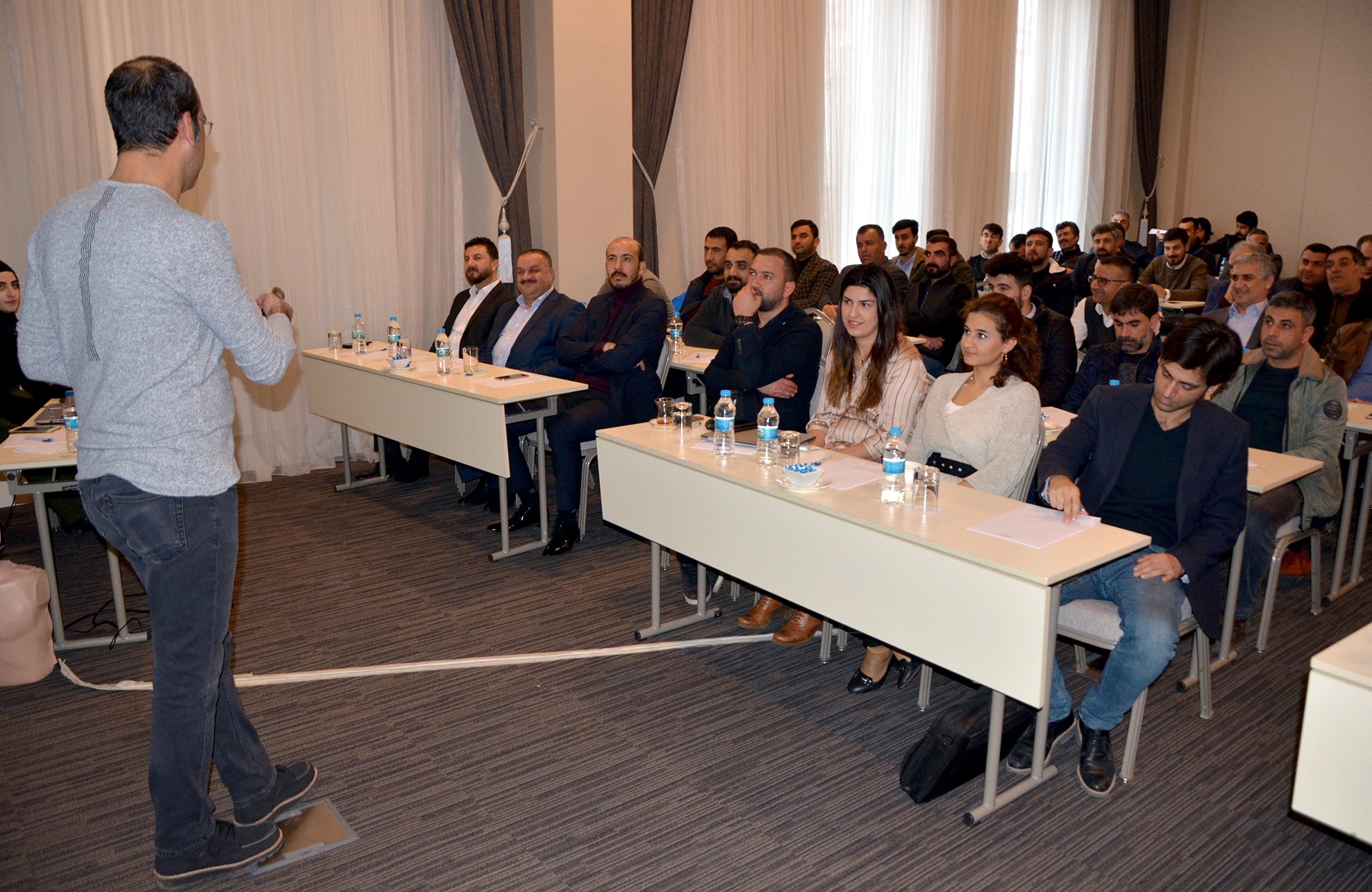 Dicle Elektrik’ten 2 bin 757 çalışanına İSG eğitimi 