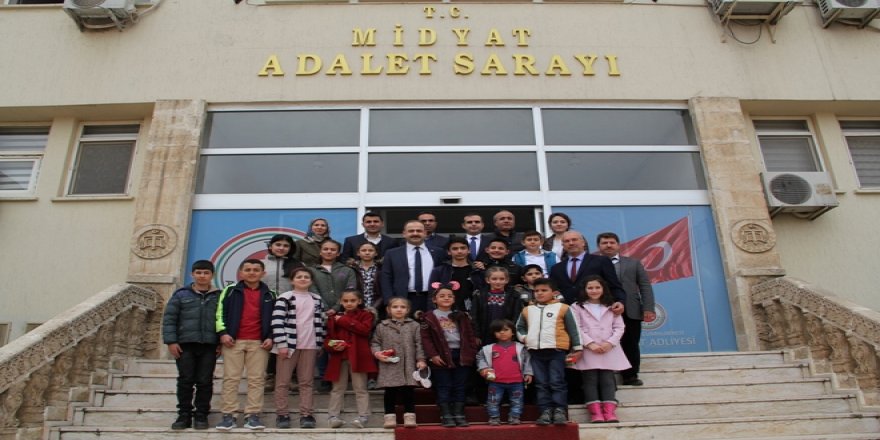 Öğrencilerden Başsavcısı Akkiraz'a teşekkür ziyareti