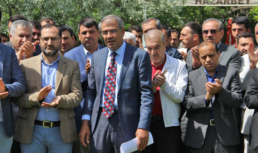 Hani AK Partiye geçti