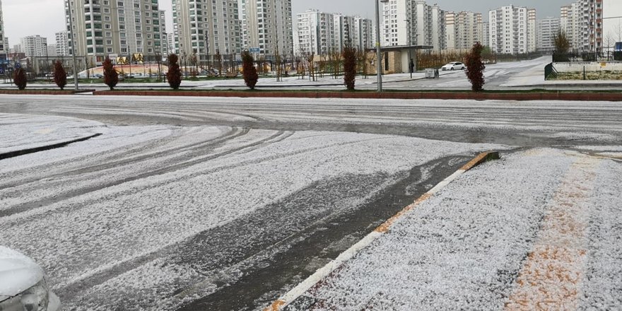 VİDEO-Diyarbakır beyaza büründü!