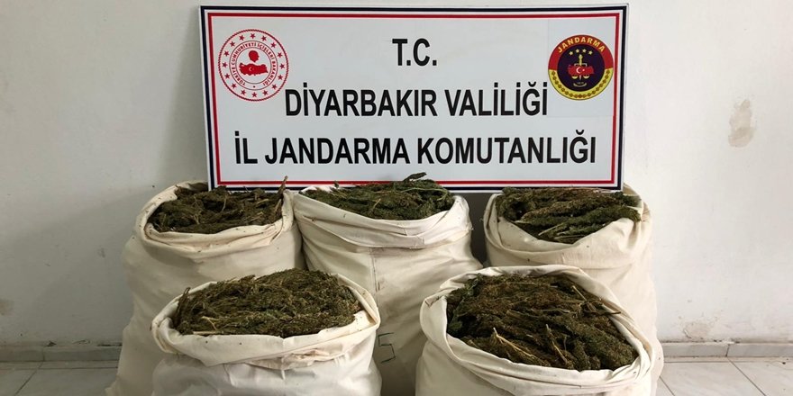 Diyarbakır'da 85 kilogram esrar ele geçirildi
