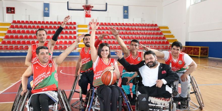 Diyarbakırlı Ebru hayalinden vazgeçmedi