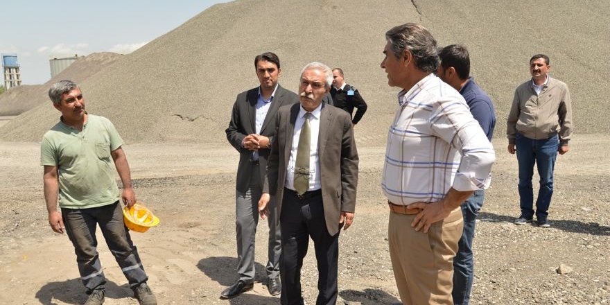 Başkan Mızraklı asfalt plenti şantiyesini ziyaret etti