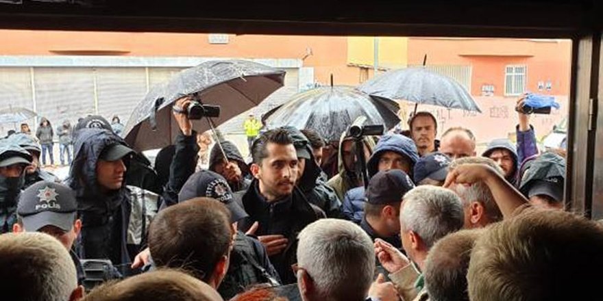 HDP Diyarbakır İl binası polis ablukasında