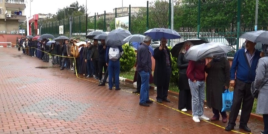 Diyarbakır’da et kuyruğu