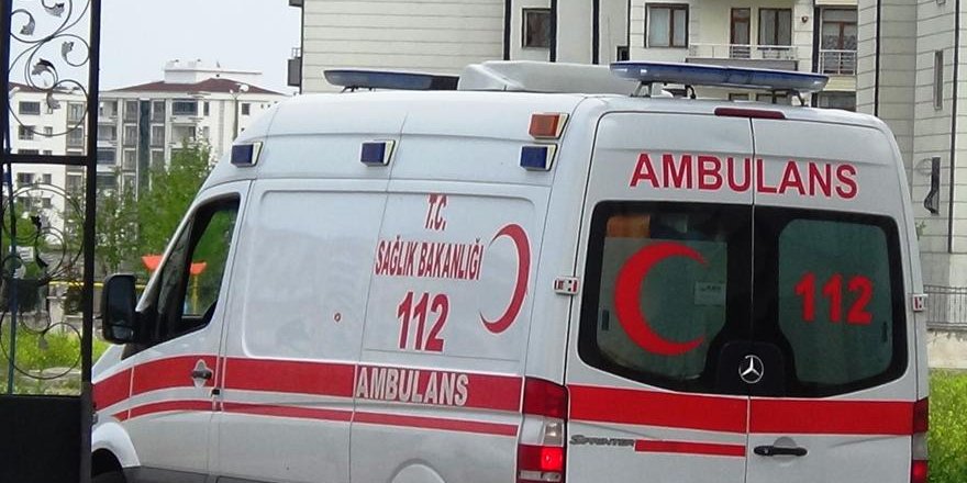 Yanlışlıkla kendini vurdu