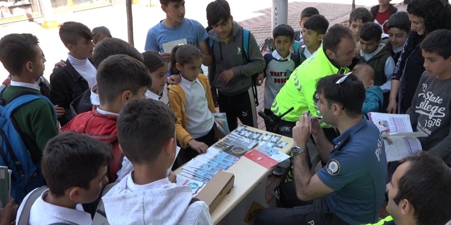 Kulp'ta Trafik Haftası etkinliği