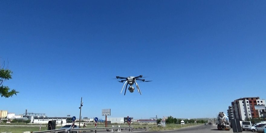 VİDEO - Diyarbakır’da drone ile trafik denetimi