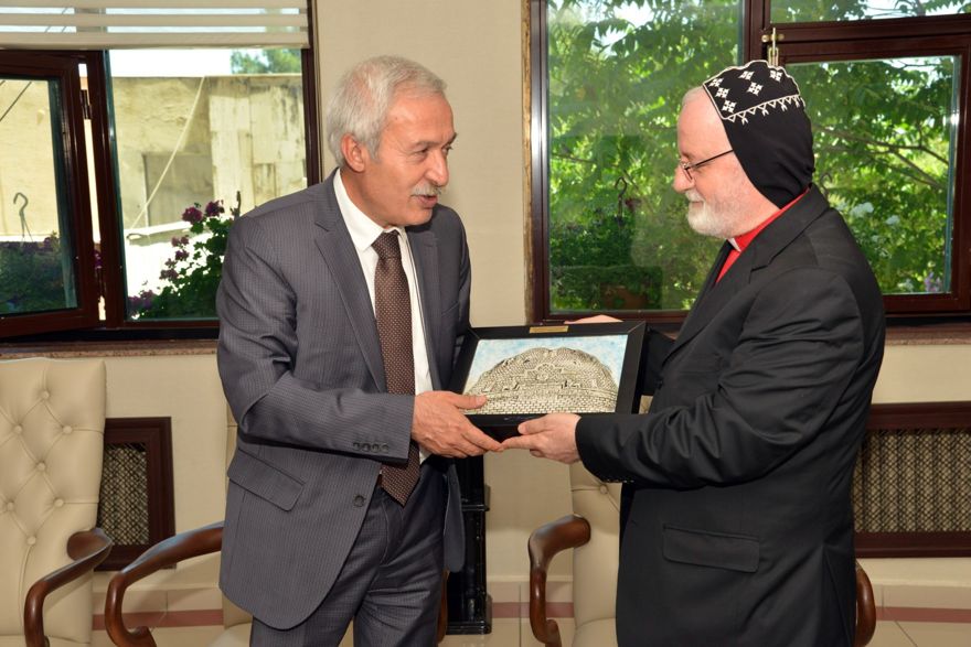 Mardin Metropoliti’den Mızraklı’ya ziyaret