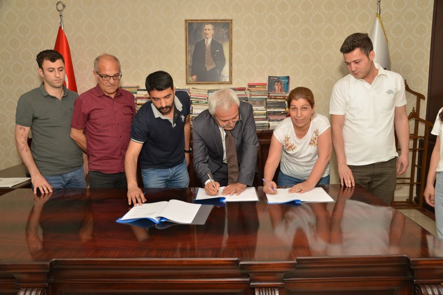 Büyükşehir Belediyesi, toplu iş sözleşmesi imzaladı