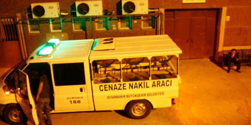 Diyarbakır´da eşini bıçakla öldürüp kaçan zanlı yakalandı