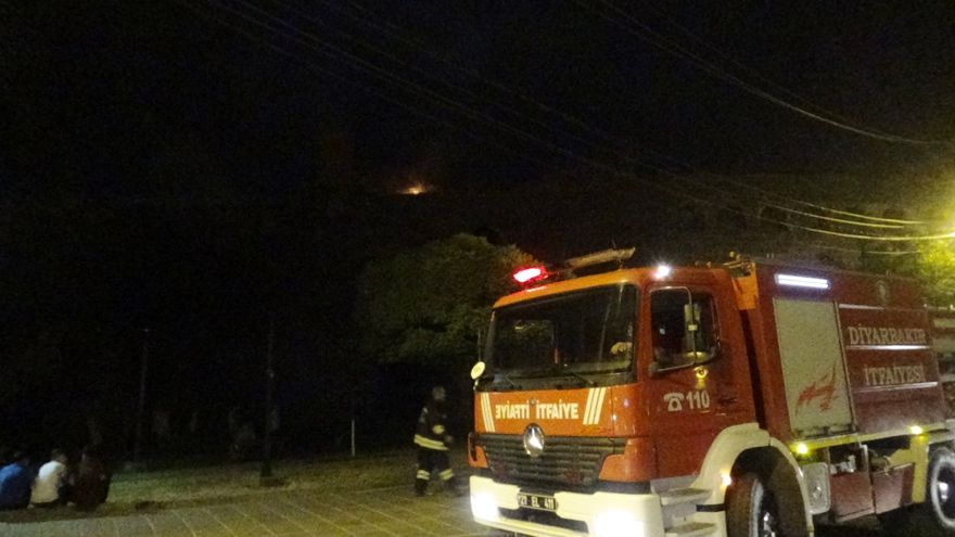 Tarihi surlarda korkutan yangın