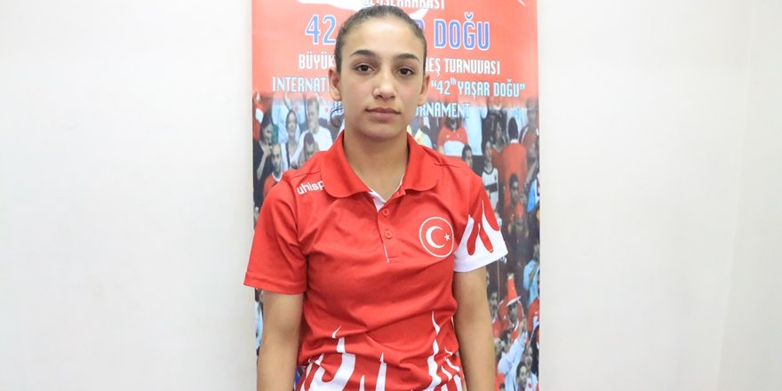 Diyarbakırlı Esra milli takım kampına davet edildi