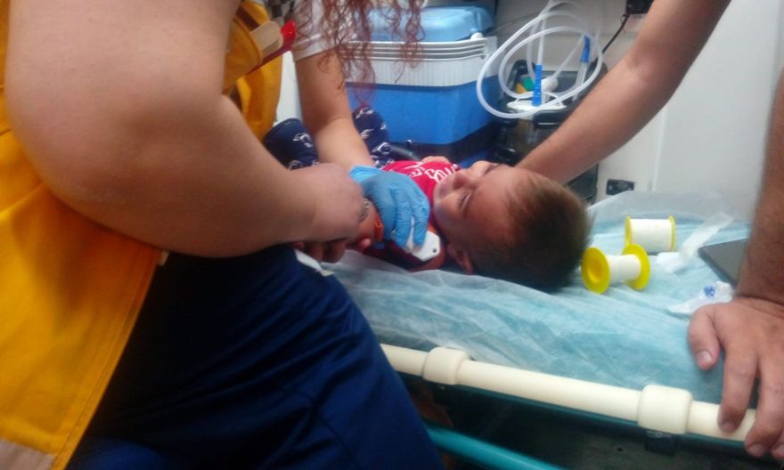 Akrebin soktuğu çocuk hastaneye kaldırıldı