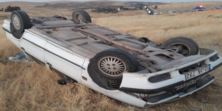 Suruç kara yolunda araç devrildi: 4 yaralı