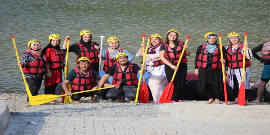 Bağlarlı kursiyer kadınlardan Karadeniz turu