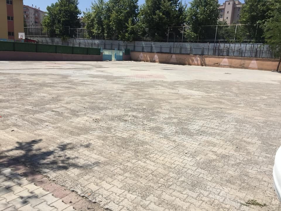 Başkan Beyoğlu  öğretmen ve velilerin isteğini yerine getirdi