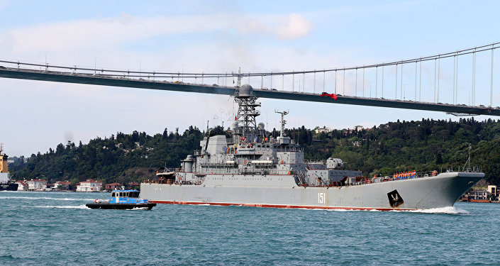 Savaş gemisi 'Caesar Türkiye'ye giriş yaptı