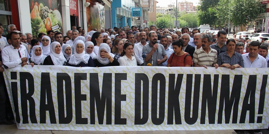 Kayyum protestolarında 12. gün