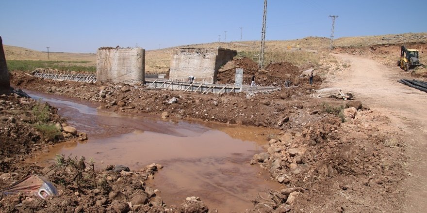 Viranşehir'in 'ölüm köprüsü' tarihe karışıyor