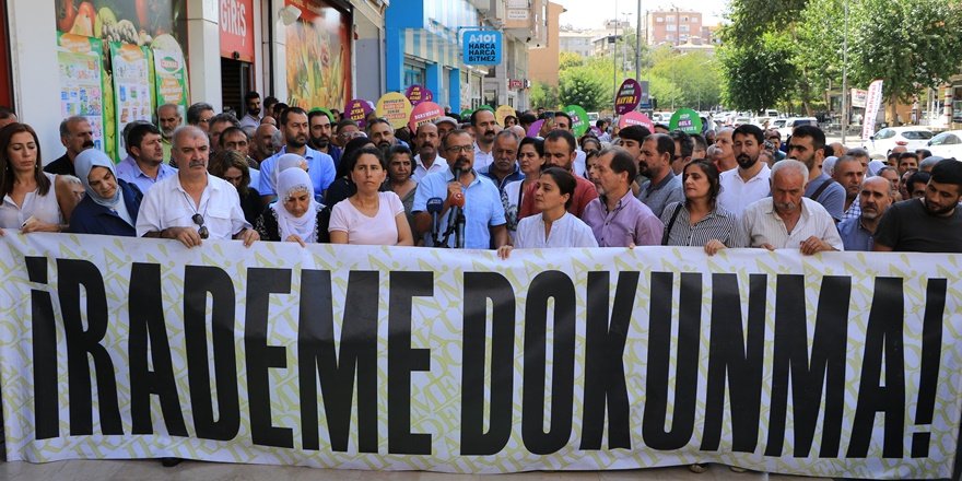 Kayyum protestolarında 20. gün