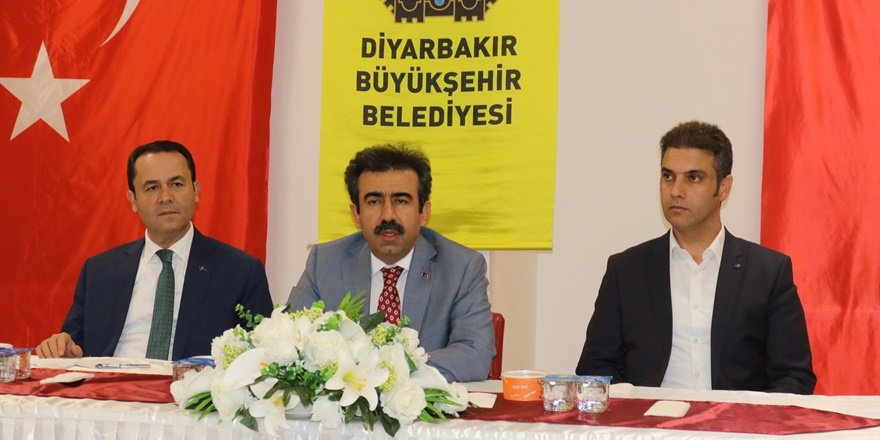 Vali Güzeloğlu'ndan, aşure ikramı programı