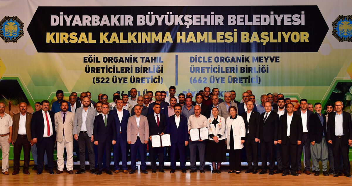 Büyükşehir Belediyesi ile çiftçiler arasında destek protokolü imzalandı