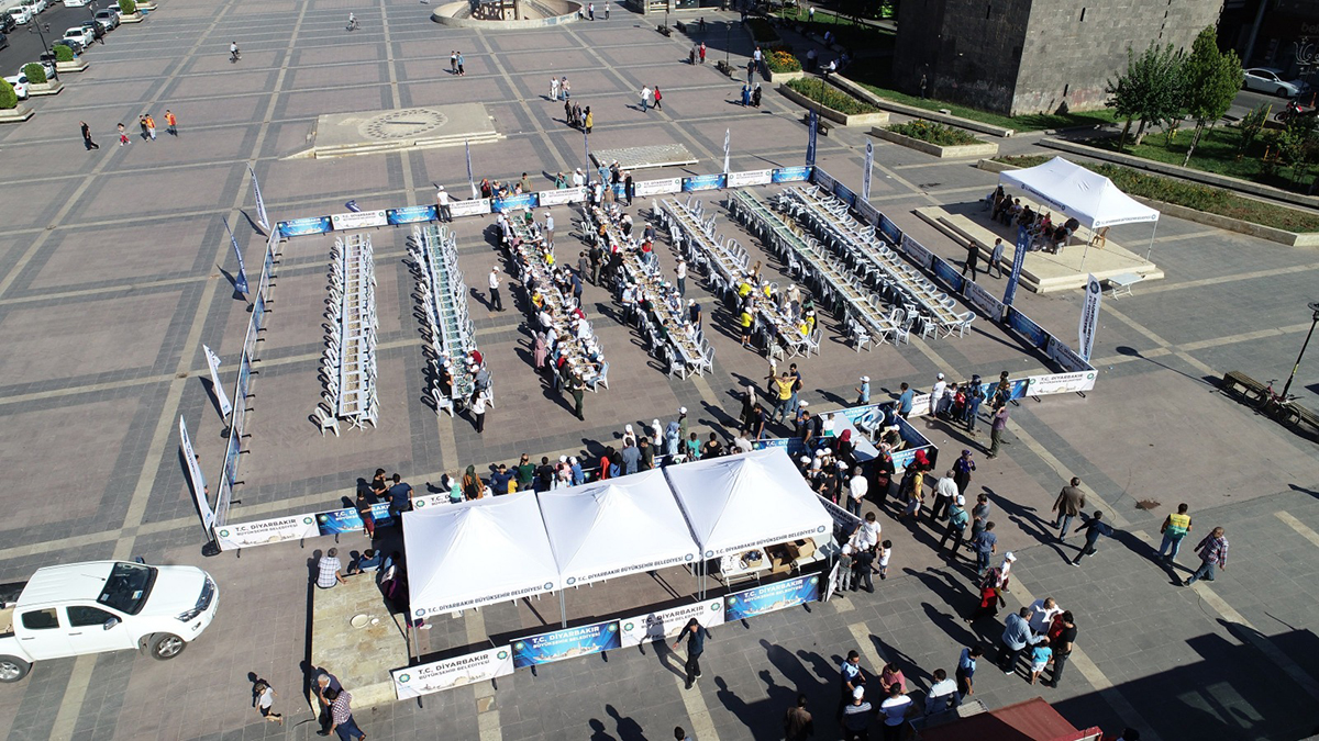 Büyükşehir ‘Sokak Satranç Turnuvası’ düzenledi