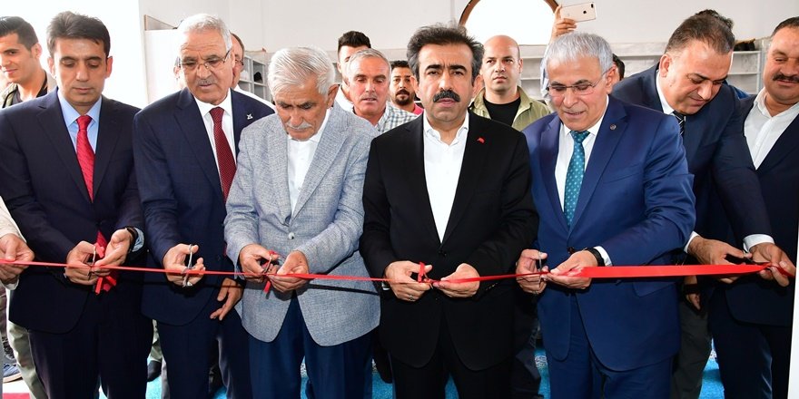 Vali Güzeloğlu’ndan cami açılışı