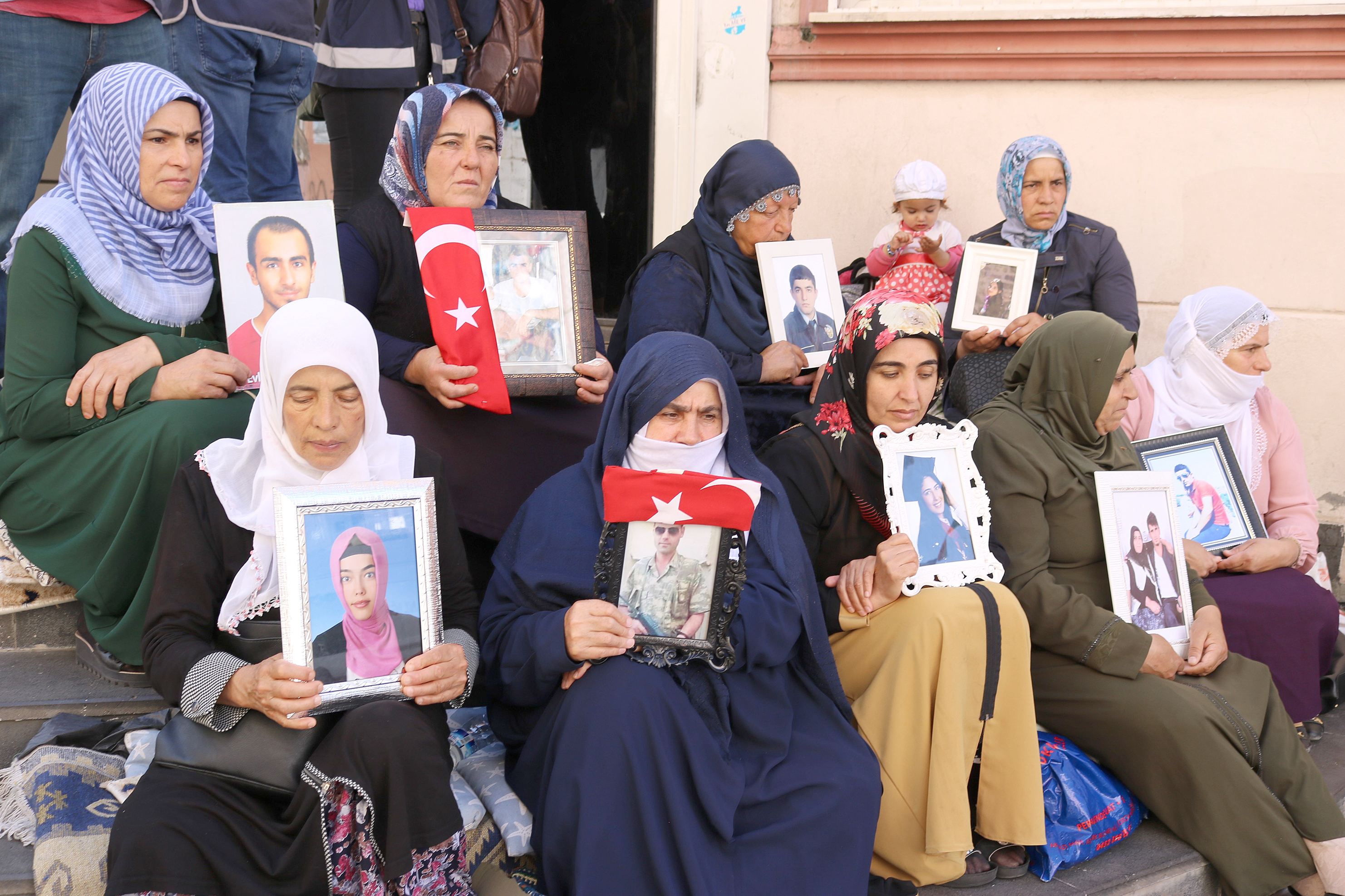 Diyarbakır'daki annelerin evlat nöbeti 41’inci gününde