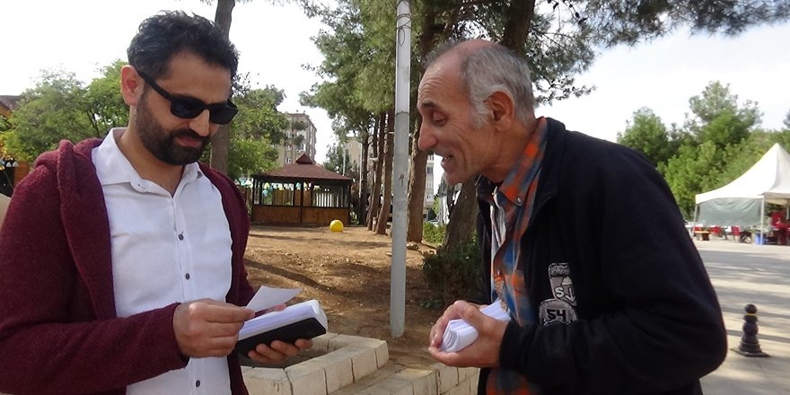 Oğlu için 65 yaşında yollara düştü