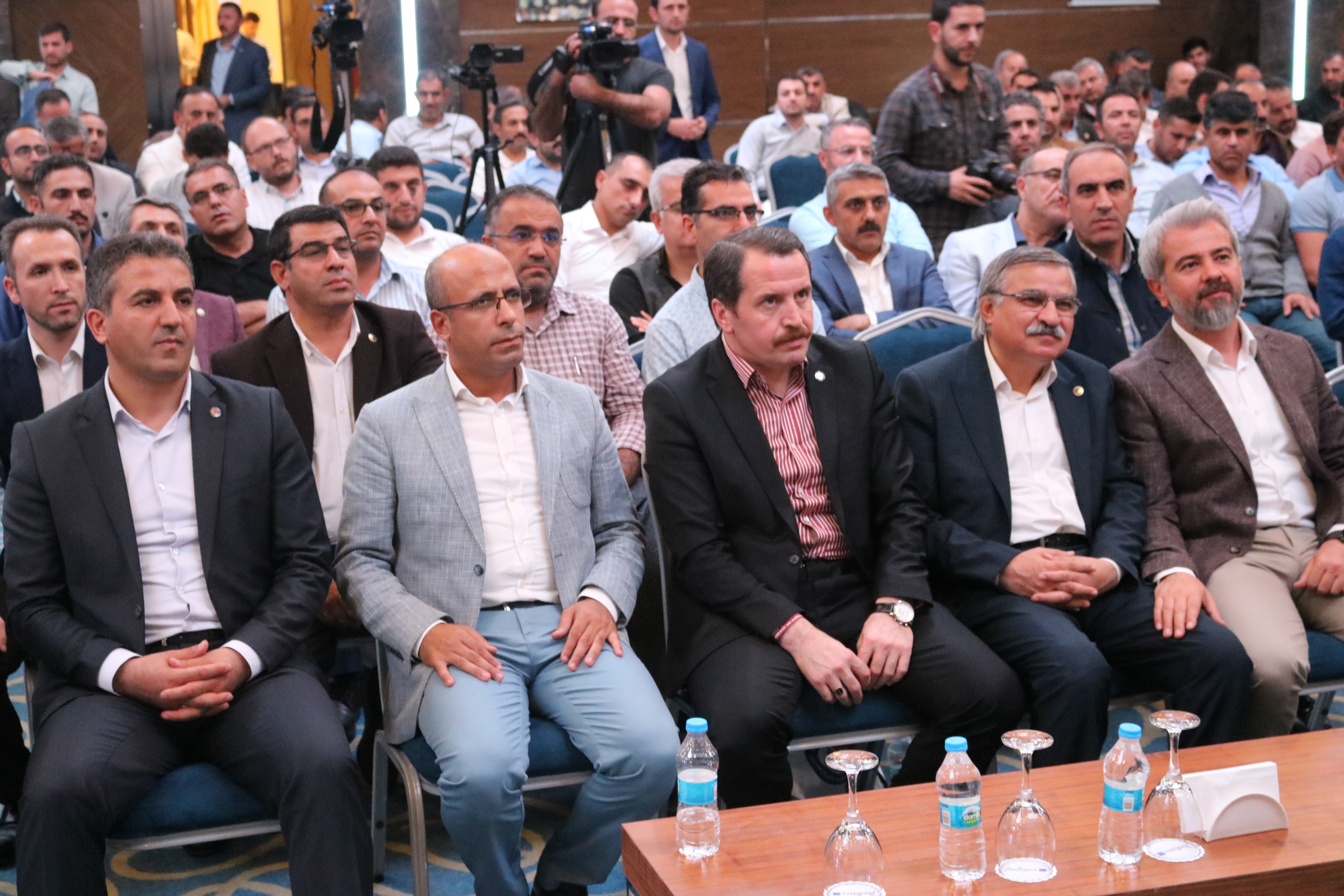 Eğitim-Bir Sen Genel Başkanı Yalçın: Sendika olmadan haklarımızı arayamayız