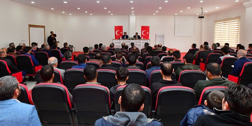 Vali Güzeloğlu Mega Sanayi Sitesinde işverenlerle buluştu