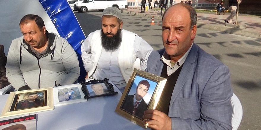 HDP önündeki ailelerin oturma eylemi 2'nci ayına girdi