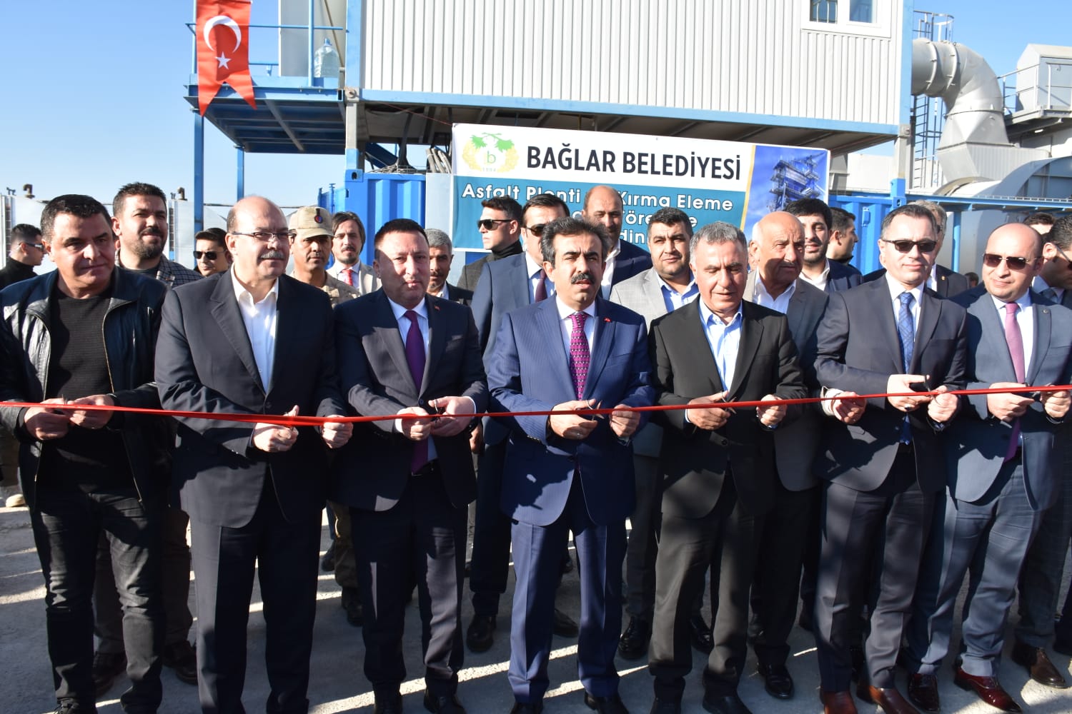 Bağlar Belediyesi bazalt taşından asfalt üretecek