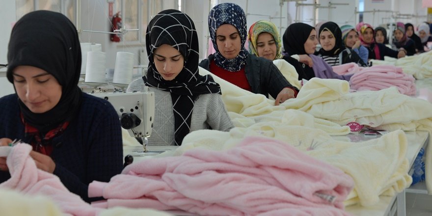 Bingöl'de 460 kişi tekstilde  iş buldu