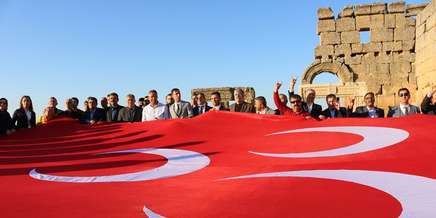 Zerzevan Kalesi’ne MHP ziyareti