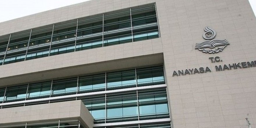 AYM’den  kamuya girişte güvenlik soruşturması şartına iptal