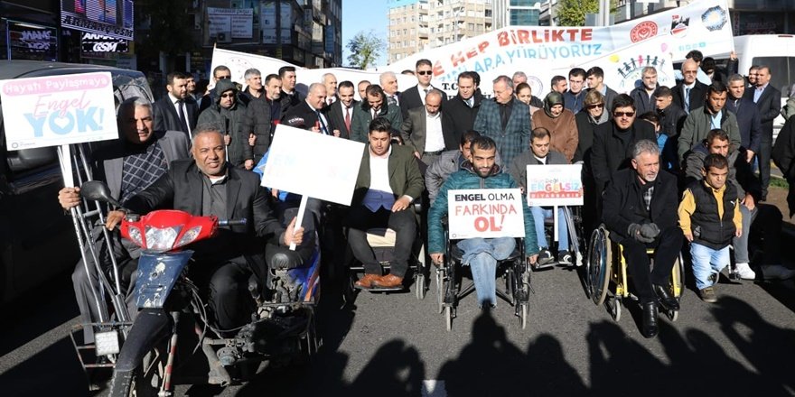 Diyarbakır’da engellilerden davullu zurnalı yürüyüş
