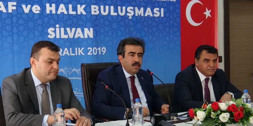 Vali Güzeloğlu'ndan  muhtar ve vatandaş buluşması