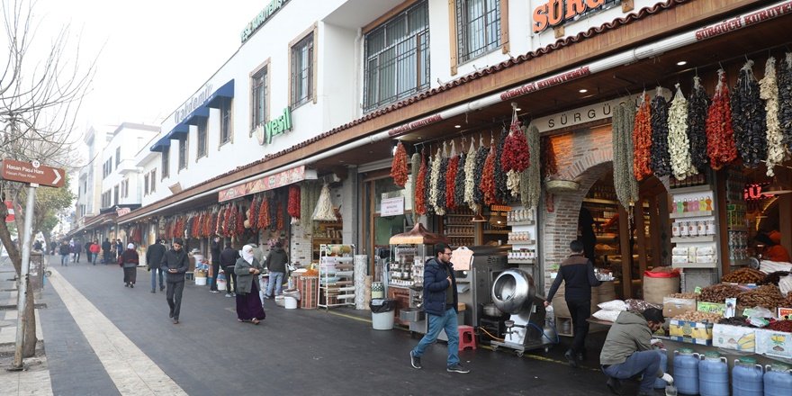 Büyükşehir’den Sur’daki tabelalara düzenleme